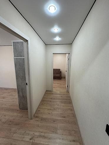 квартиры 2х: 2 комнаты, 42 м², ул. Боконбаева / Гоголя 104 серия, 1 этаж — 2