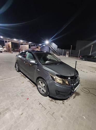 киа продаю: Kia Rio: 2013 г., 1.6 л, Автомат, Бензин, Седан — 2