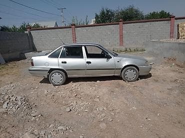 авто лейлек: Daewoo Nexia: 2007 г., 1.5 л, Кол менен иштөөчү, Бензин, Седан — 2