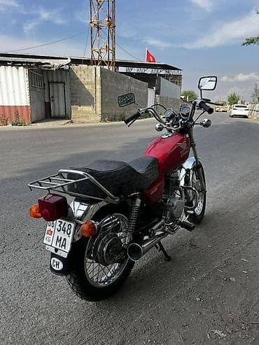 srv 2: Классический мотоцикл Honda, 125 куб. см, Бензин, Взрослый — 1