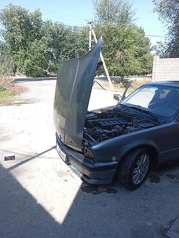BMW 5 series: 1988 г., Бензин, Седан — 4