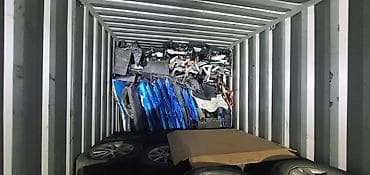 full construction: Комплект б/у автозапчастей в контейнере Содержимое: - Кузовные — 1