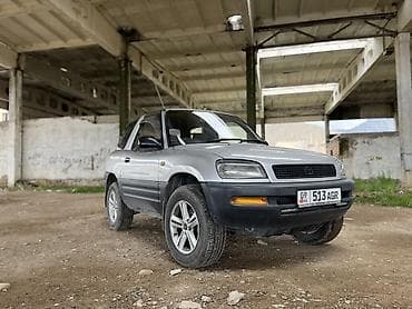 Toyota RAV4: 1996 г., 2 л, Автомат, Бензин, Кроссовер — 1