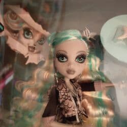 фарфоровая кукла купить: Продаю коллекционную куклу монстерхай из серии Haunt Couture Спектра — 11