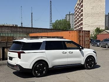 киа joice: Kia Carnival: 2025 г., 1.6 л, Автомат, Гибрид, Минивэн — 6