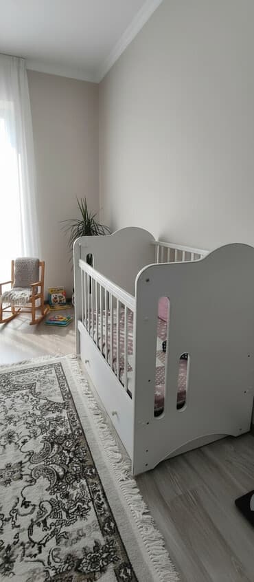 кравать бу: Продам детскую кровать качалка в хорошем состоянии. Покупали в два — 1