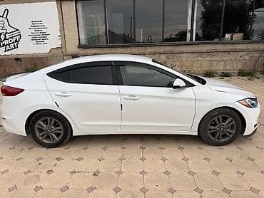 бу чехол: Hyundai Elantra: 2017 г., 2 л, Автомат, Бензин, Седан — 5
