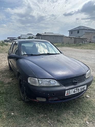 Opel Vectra: 1996 г., 2 л, Механика, Бензин, Седан at lalafo.kg Opel Vectra: 1996 г., 2 л, Механика, Бензин, Седан