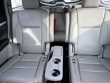 боковой ряд: Toyota Highlander: 2018 г., 3.5 л, Автомат, Бензин, Кроссовер — 8