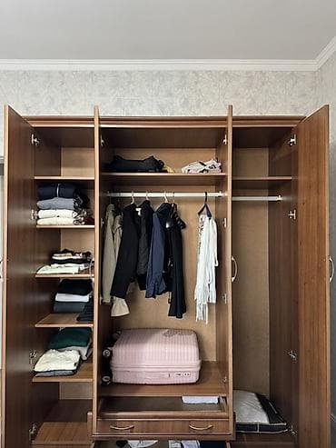 комоды шкафы тумбы: Спальный гарнитур, Б/у, Двуспальная кровать, ДСП, цвет - Коричневый — 5