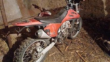 купить детский мопед: Эндуро Suzuki, 250 куб. см, Бензин, Взрослый, Б/у — 2