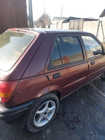 audio a6: Ford Fiesta: 1991 г., 1.3 л, Механика, Бензин, Хэтчбэк — 7
