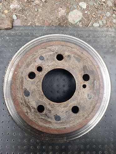 Тормоз системалары: Тормозной барабан (легковой автомобиль) на 5 болтов . стоял на мерсе — 1