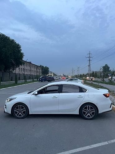 byd e3: Kia K3: 2019 г., Седан — 4