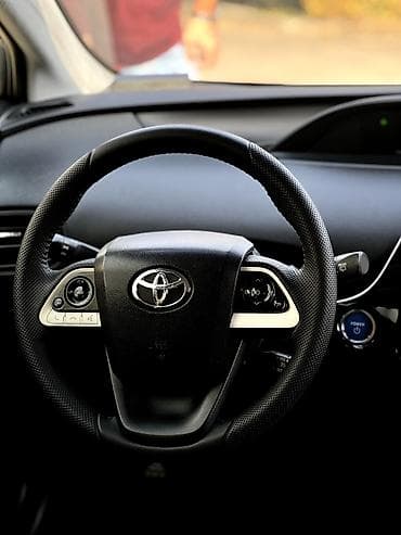 тайота ярис версо: Toyota Prius: 2019 г., Гибрид, Хэтчбэк — 10