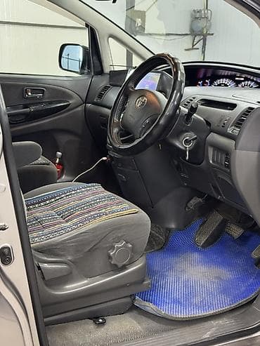 9500: Toyota Estima: 2003 г. — 9