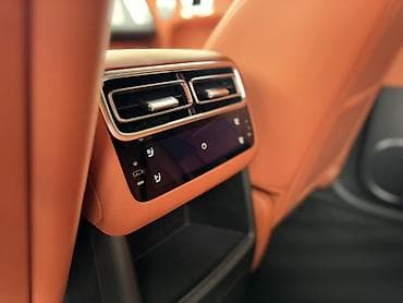 byd leopard 3: Lixiang L6: 2025 г., 1.5 л, Автомат, Гибрид, Кроссовер — 9