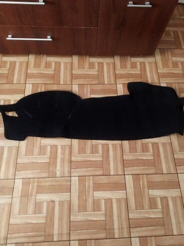 Накидка на Субару Аутбэк в отличном состоянии, состояние нового левый