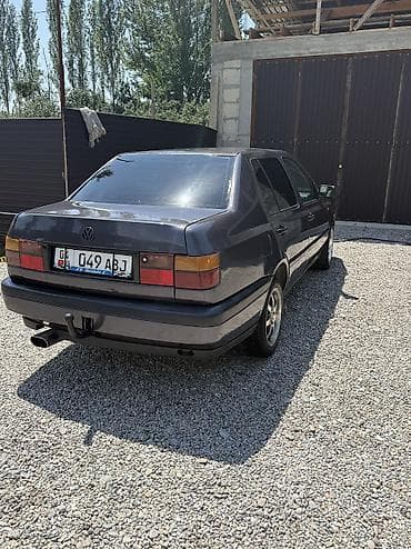 Volkswagen Vento: 1993 г., 2 л, Механика, Бензин, Седан — 6
