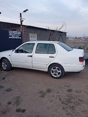 фоль: Volkswagen Vento: 1996 г., 1.8 л, Автомат, Бензин, Седан — 2
