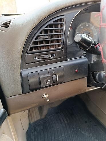 дево нубира: Daewoo Nubira: 2001 г., 2 л, Механика, Газ, Седан — 6
