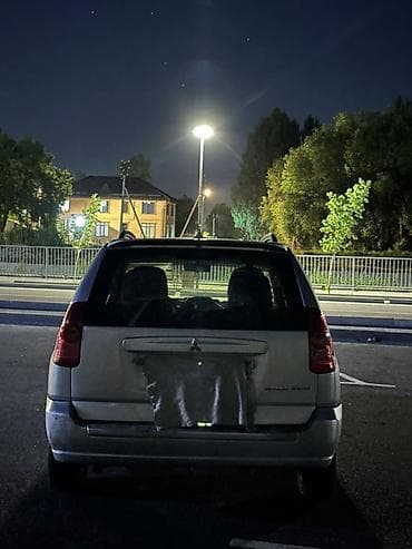 митсубиси спейс ранер: Mitsubishi Space Star: 2003 г., Универсал — 1