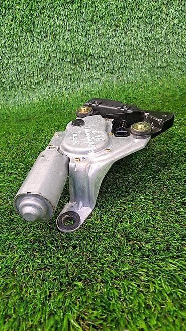 bmw m3 e46: Мотор заднего дворника bmw е46 рестайлинг Номер 6 903 —-6676 — 4