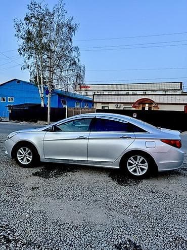малибу шевралет: Hyundai Sonata: 2013 г., 2 л, Автомат, Бензин, Седан — 8