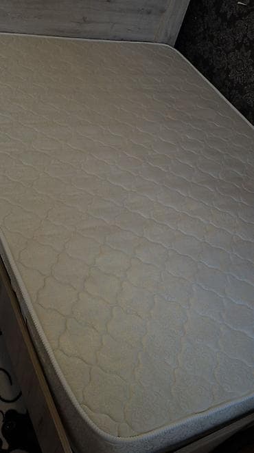 гостиничные принадлежности: Спальный матрас, Б/у, Двуспальный, Матрасы средней жесткости — 4