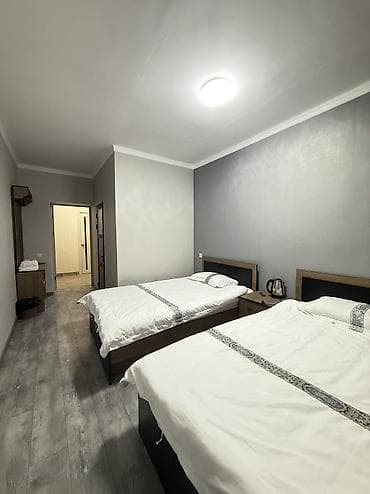 Цена на хостел 700 сом. Цена на гостиничный номер от 3000 сом