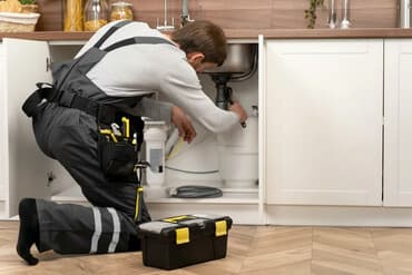 цена ремонта квартиры под ключ: Монтаж и замена сантехники Больше 6 лет опыта — 1