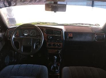 Volkswagen Passat: 1990 г., 1.8 л, Механика, Бензин, Седан — 4