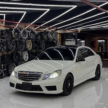 e500 124: Mercedes-Benz E-Class: 2009 г., 3.5 л, Автомат, Бензин, Седан — 1