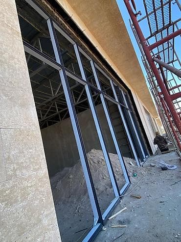 работа альпинист: Алюминиевые фасадные системы и витражное остекление под ключ - — 4