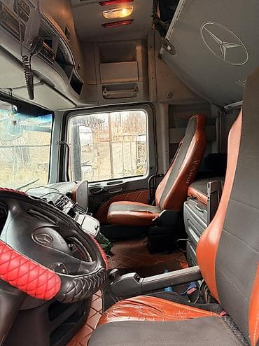 прицеп шмитс: Тягач, Mercedes-Benz, Шторный — 6