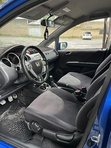 р 19: Honda Jazz: 2008 г., 1.3 л, Механика, Бензин, Хэтчбэк — 2