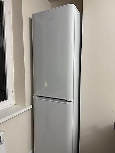 hisense 32: Холодильник Biryusa, Б/у, Двухкамерный, 60 * 210 * 50 — 2