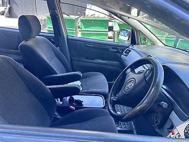крыло ипсум: Toyota Ipsum: 2003 г., 2.4 л, Бензин, Минивэн — 3