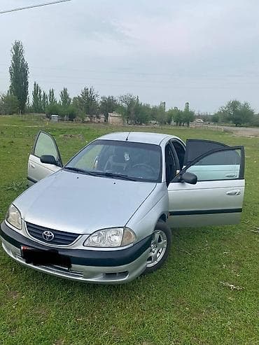 чанган uni v: Toyota Avensis: 2000 г., Механика, Бензин, Седан — 4