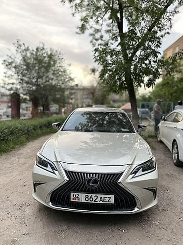 Lexus: Lexus ES: 2019 г., 2.5 л, Вариатор, Гибрид, Седан — 2