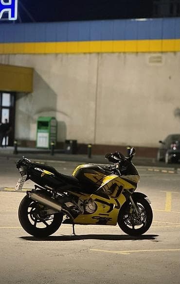Мотоциклы: Спортбайк Honda, 600 куб. см, Бензин, Взрослый, Б/у, В рассрочку — 1