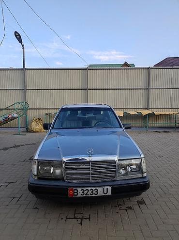 Mercedes-Benz W124: 1989 г., 2.3 л, Механика, Бензин, Седан