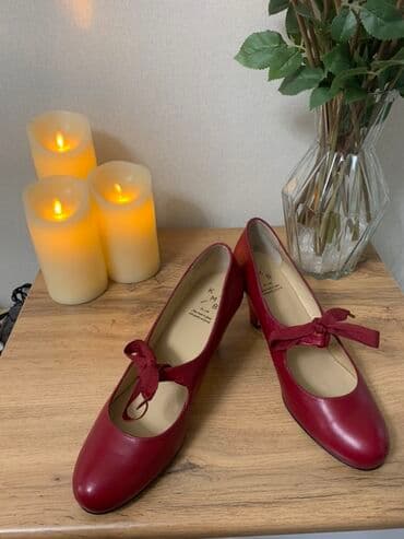 обувь ручной работы бишкек: Туфли, 40, KMB systems, Новый, цвет - Красный, Платная доставка, Самовывоз — 1