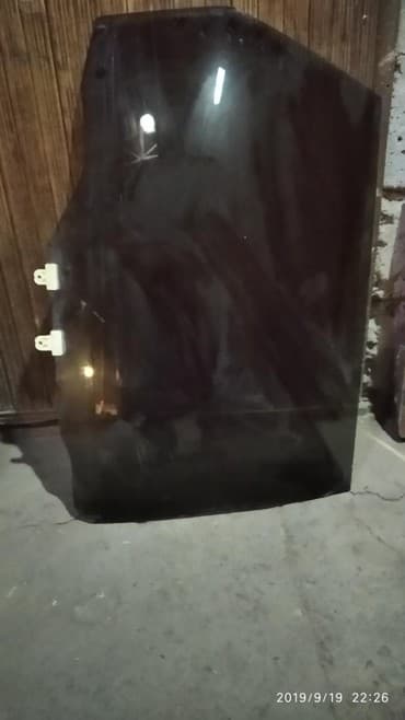 продать швейную машинку на запчасти: Задняя правая Nissan, Б/у, Оригинал — 1