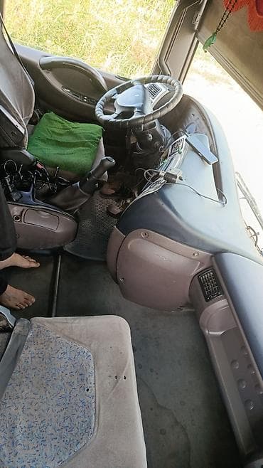 бутка тент: Тягач, Renault, 2002 г. — 9