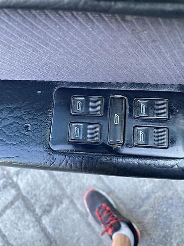 w210 4 2: Audi 100: 1993 г., 2.3 л, Ручные, Бензин, Седан — 9