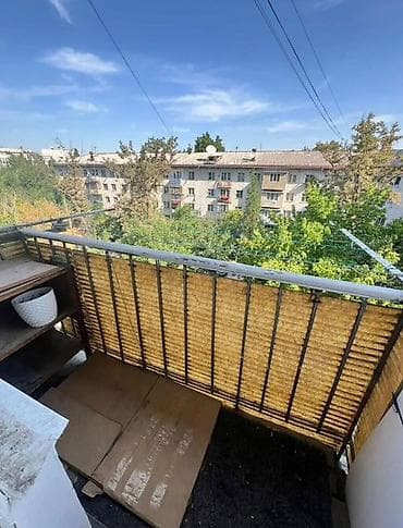 104: Продается 3х комнатную квартиру Адрес: 9 мкр Серия: 104 Этаж/: 4/4 — 2