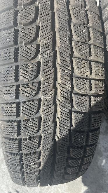 тиска 15: Комплект из 4 шин для легкового автомобиля. - Тип: зимние/всесезонные — 4