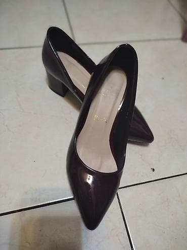 Сабо: Продаю туфли, женские. 34 размер. Лакированные. Цвет тёмный бордо — 3