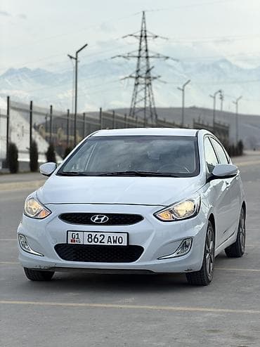 nisan leaf: Hyundai Accent: 2019 г., 1.4 л, Автомат, Бензин, Седан — 4